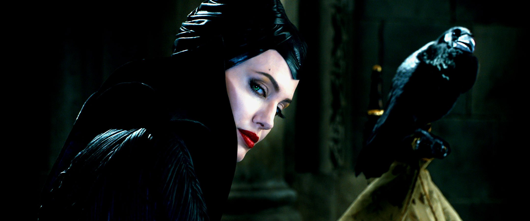 maleficent, Fantasy, Disney, Action, Adventure, Family, Snow, White Wallpaper