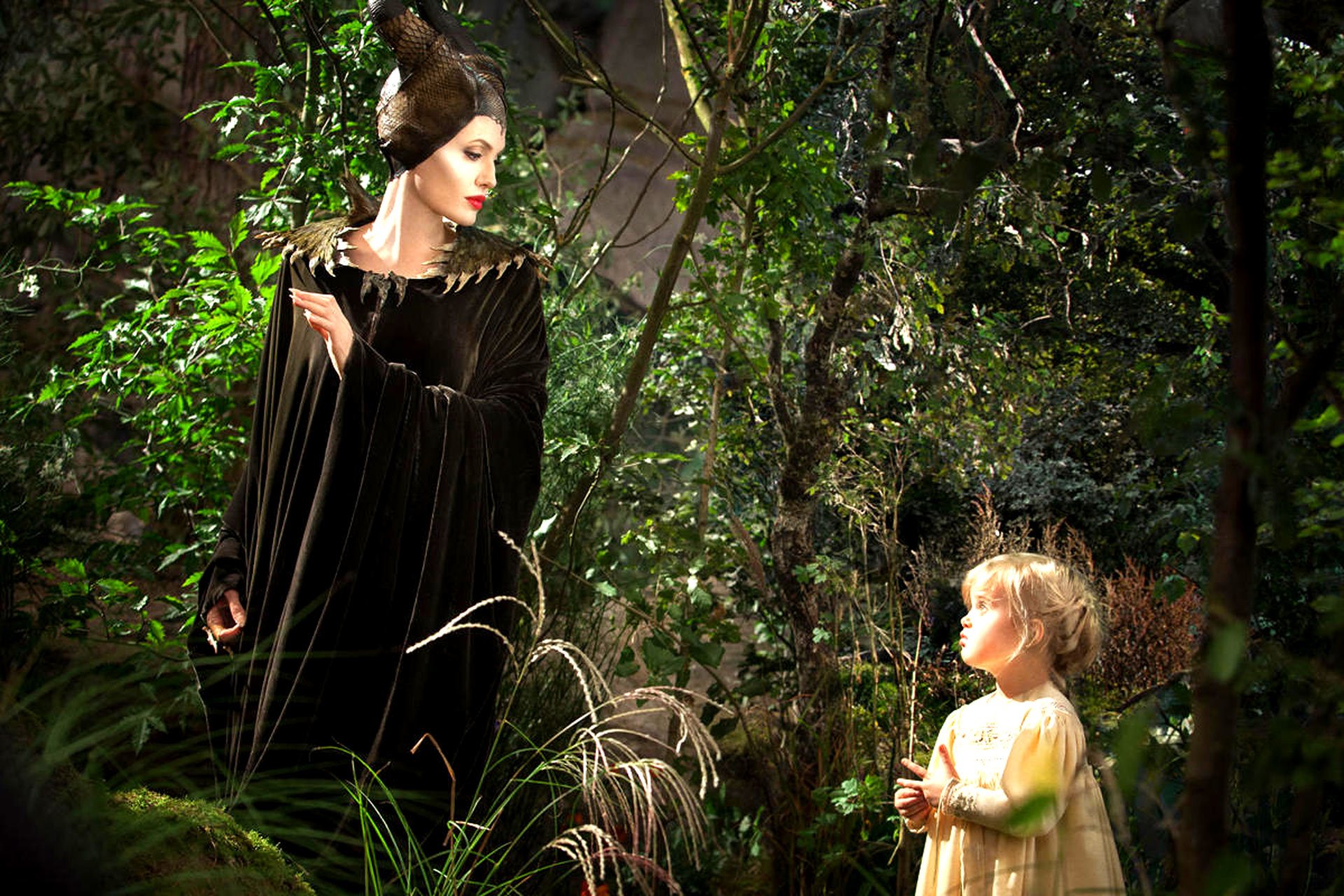 maleficent, Fantasy, Disney, Action, Adventure, Family, Snow, White Wallpaper