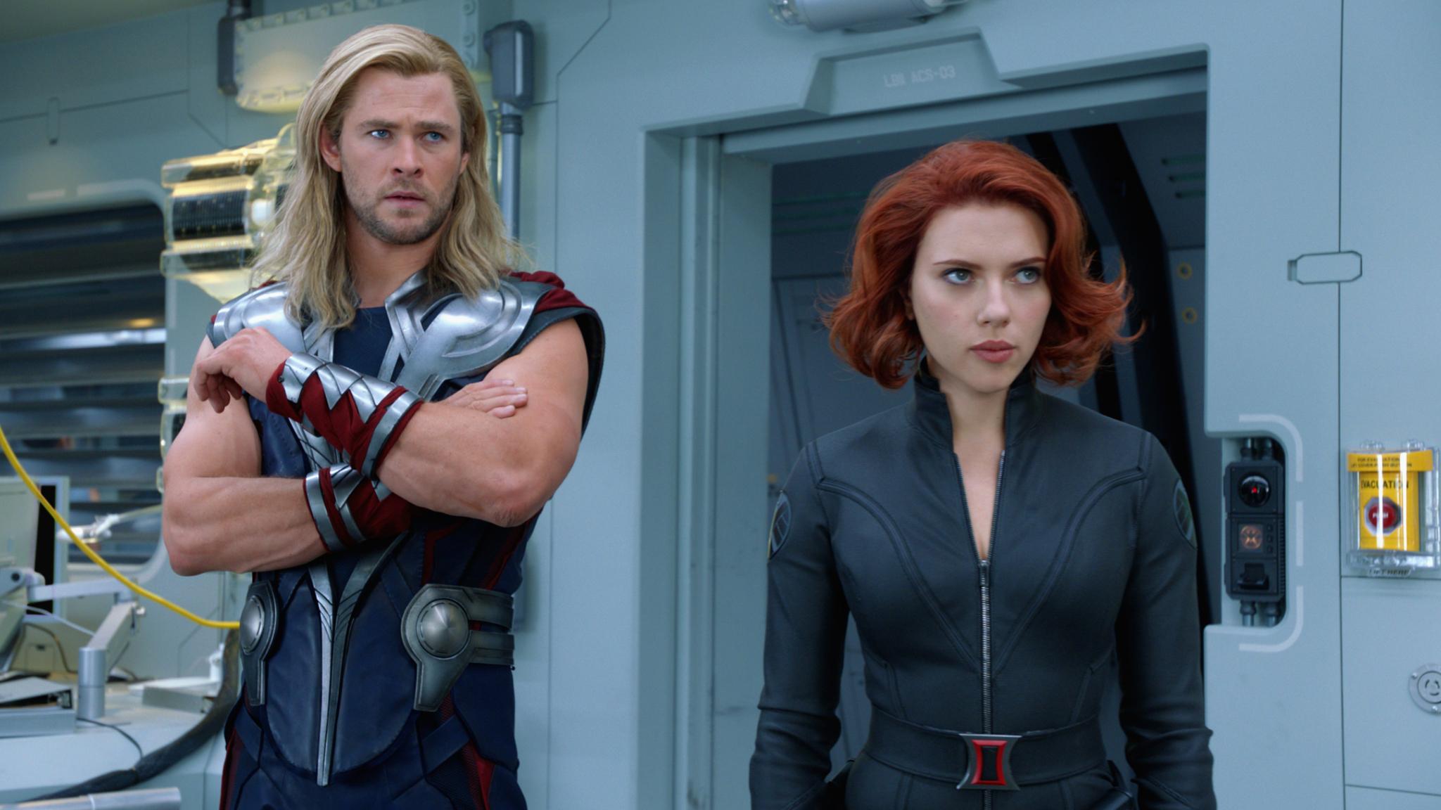 the, Avengers, Scarlett, Johansson, Chris, Hemsworth, Movies, Superhero, Comics Wallpaper