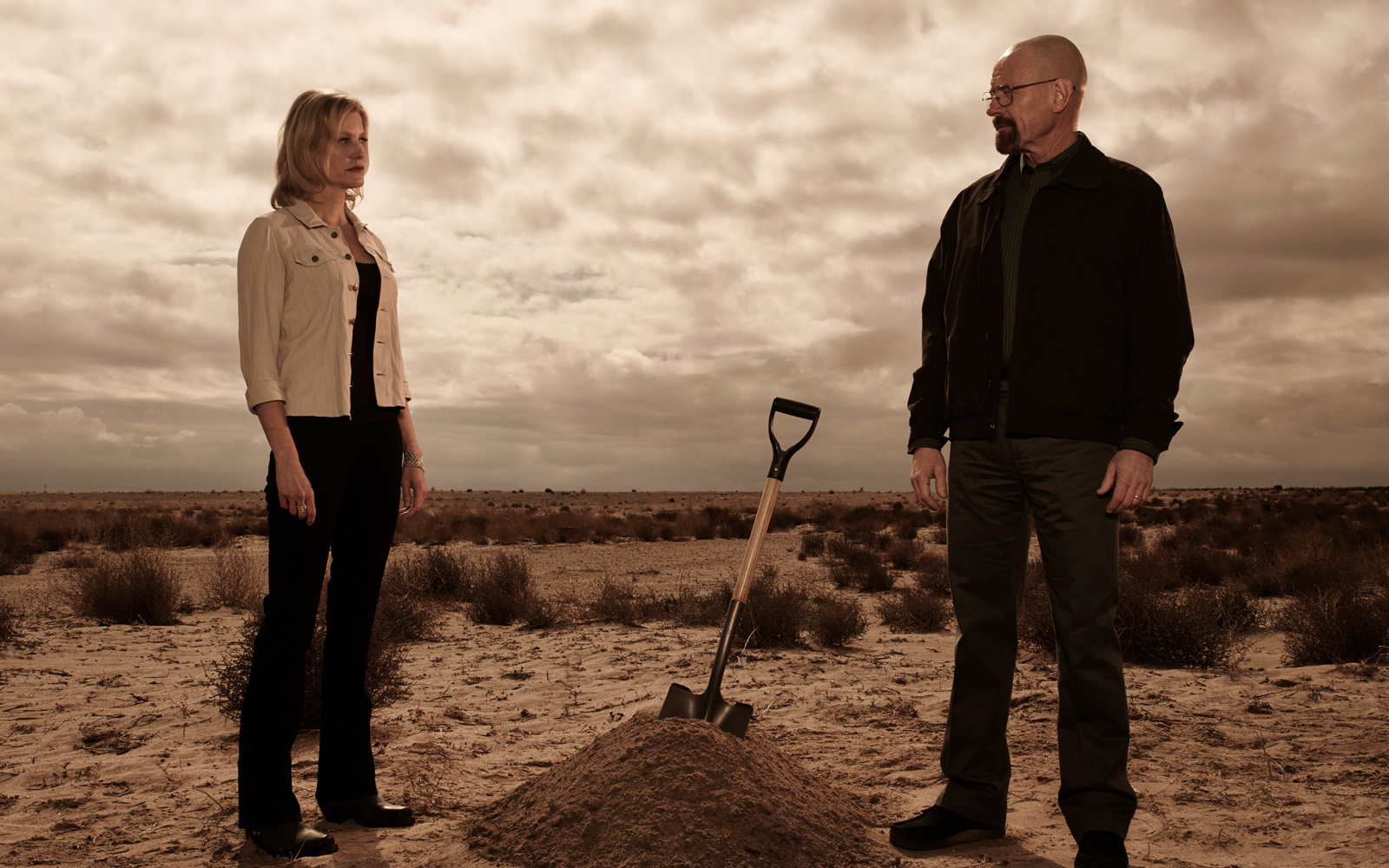 breaking, Bad, Walter, White, Face, Bryan, Cranston, Glasses, Skyler, Shovel, Dirt Wallpaper
