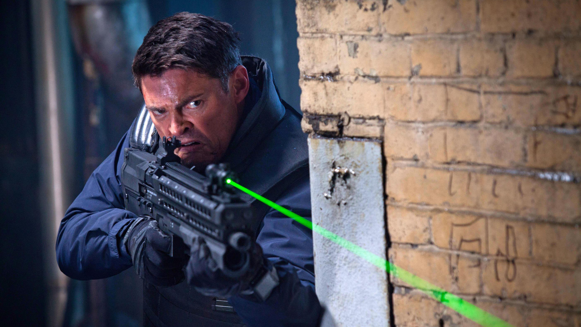 almost, Human, Sci fi, Action, Television, Warrior, Weapon, Gun, Police Wallpaper