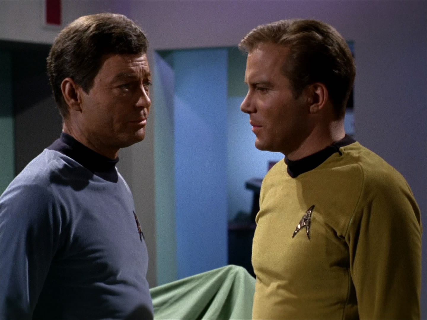 star, Trek, Sci fi, Action, Adventure, Television, Fa Wallpaper