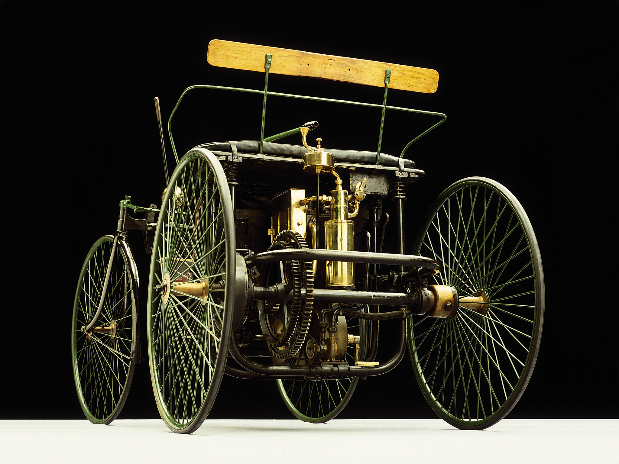 1889, Daimler, Wire wheel, Car, Retro, Wheel, Engine Wallpaper