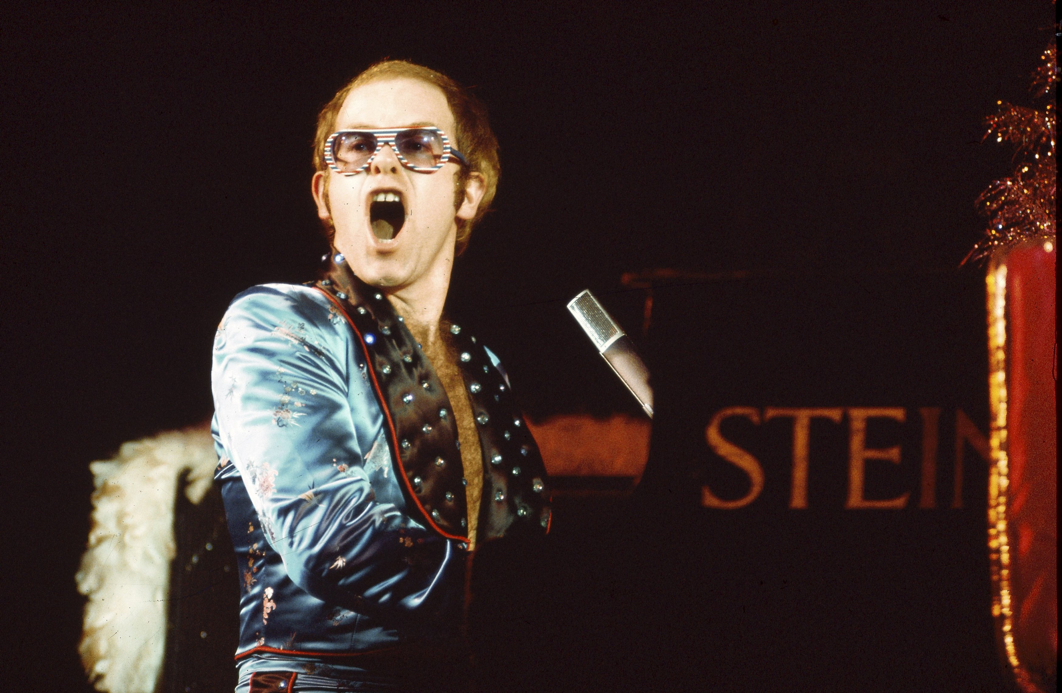 elton, John, Rock, Pop, Glam, Classic, Piano, Concert Wallpaper