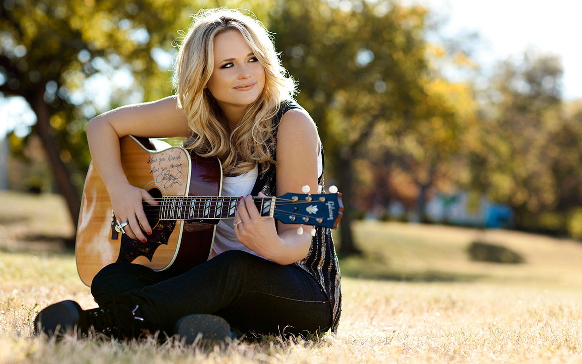 miranda, Lambert, Countrywestern, Country, Western, Singer, Blonde, Babe, Guitar Wallpaper