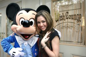 miley, Cyrus, Singer, Pop, Celebrity, Actress, Sexy, Babe, Brunette, Mickey, Mouse, Disney