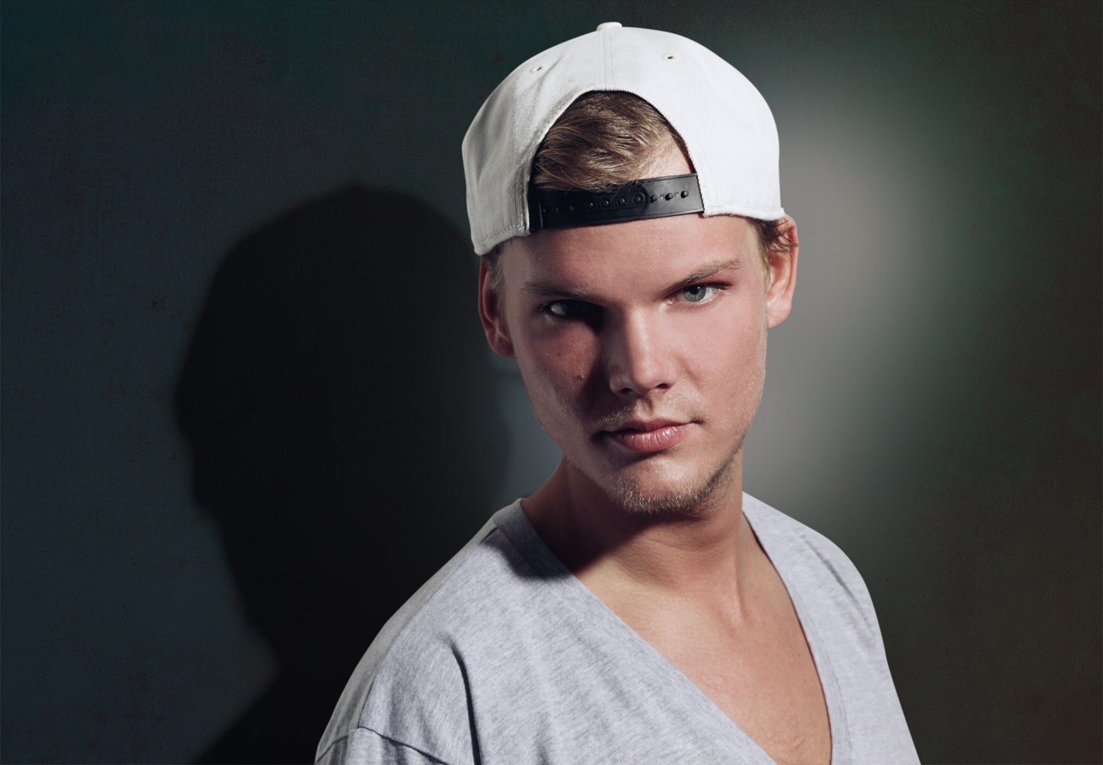 avicii Wallpapers HD / Desktop and Mobile Backgrounds, image size:1600x1111