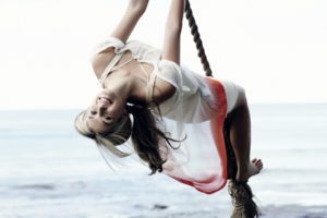 australian, Singer, Songwriter, Pianist, Television, Actress, Music, Tv, Celeb, Women, Females, Girls, Babes, Sexy, Sensual, Mood, Emotion, Blondes, Sea, Ocean, Water, Waves, Swing, Fun, Happy