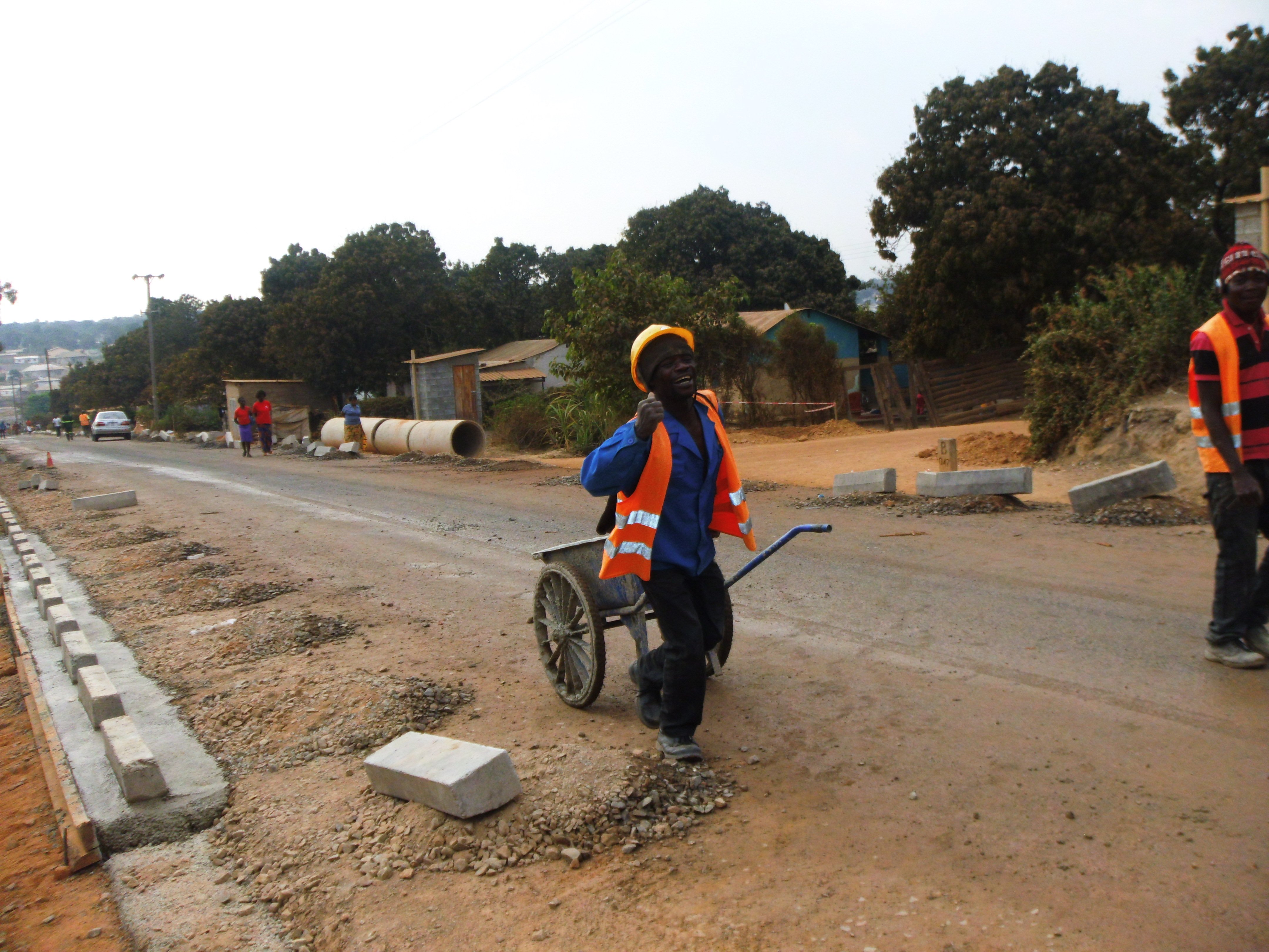 road, Constraction, Man, Wheelbarrow, Chinese, Contract, Africa, Zambia, Compaund Wallpaper