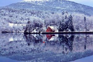 red lakehouse in winter 6106