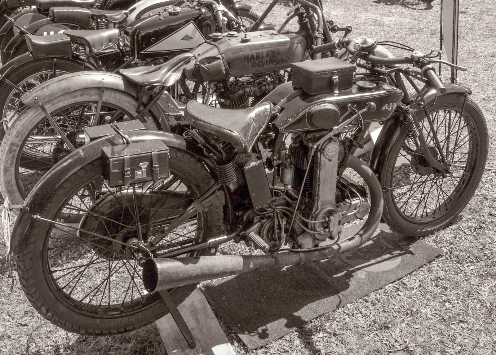 ajs, Motorcycle, Motorbike, Bike, Classic, Vintage, Retro, Race, Racing, British Wallpaper