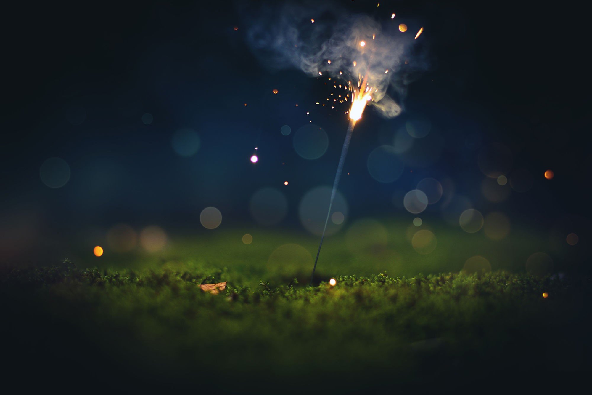 bokeh, Macro, Sparks, Sparkler, Fireworks, Lights Wallpaper