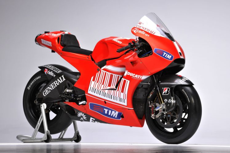 2010, Desmosedici, Ducati, Gp10, Motogp, Marlboro, Team HD Wallpaper Desktop Background