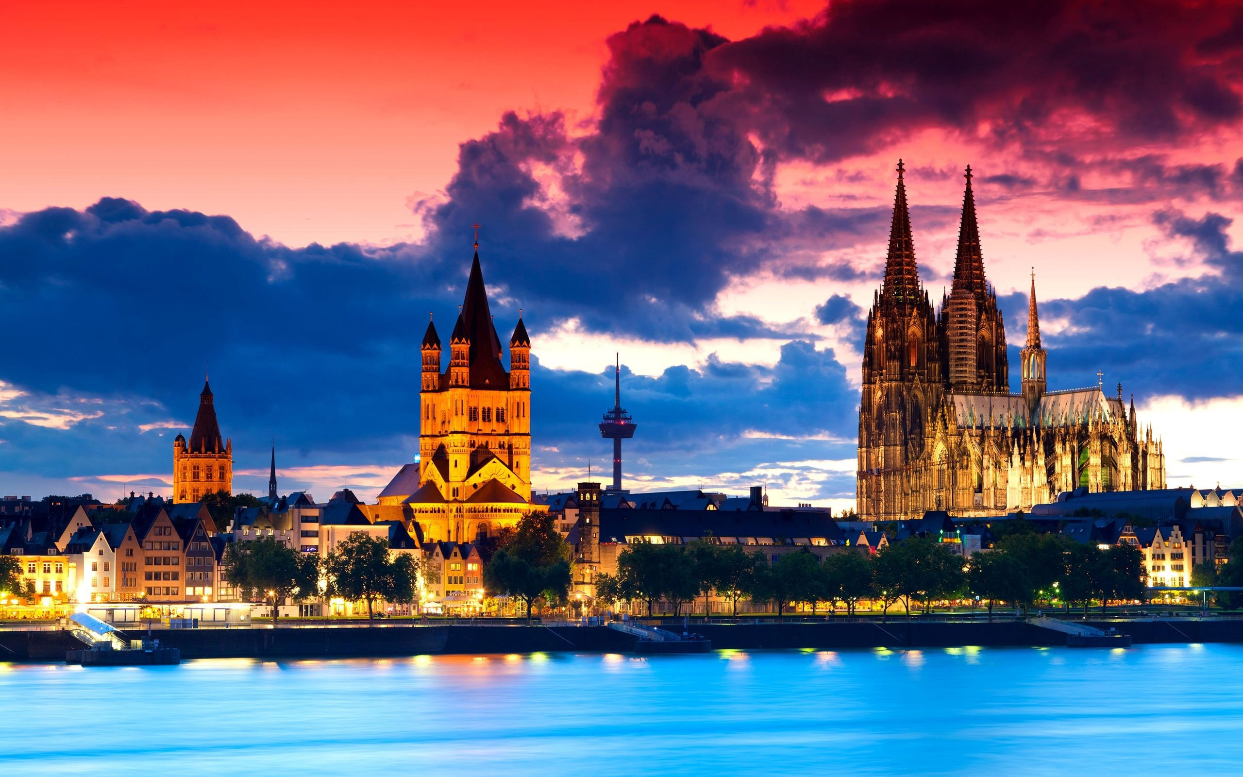 cologne, Cathedral, At, Dusk Wallpaper