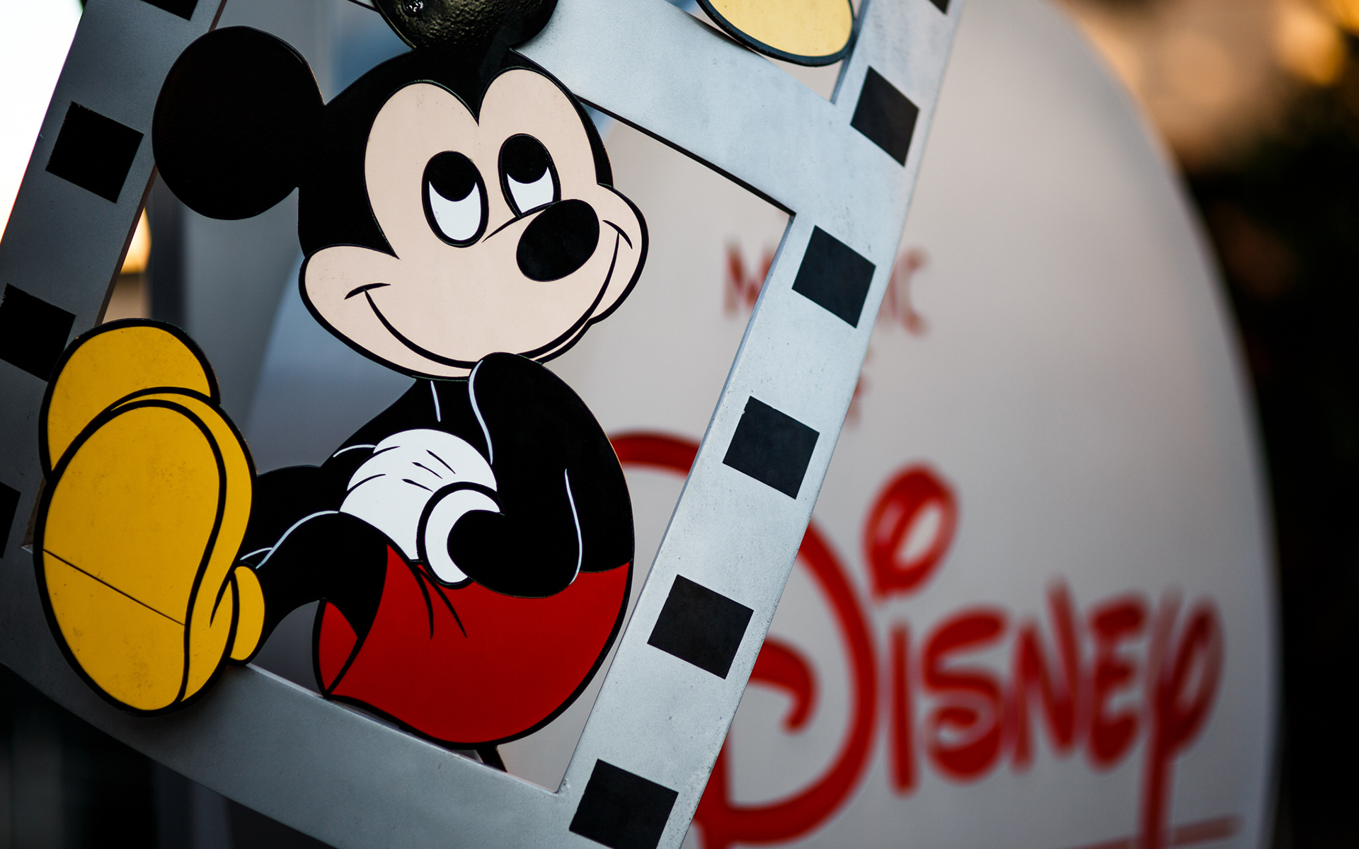 mickey, Mouse, Disney Wallpaper