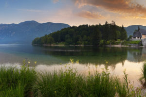 lake, Forest, Mountains, Dawn, House, Grass