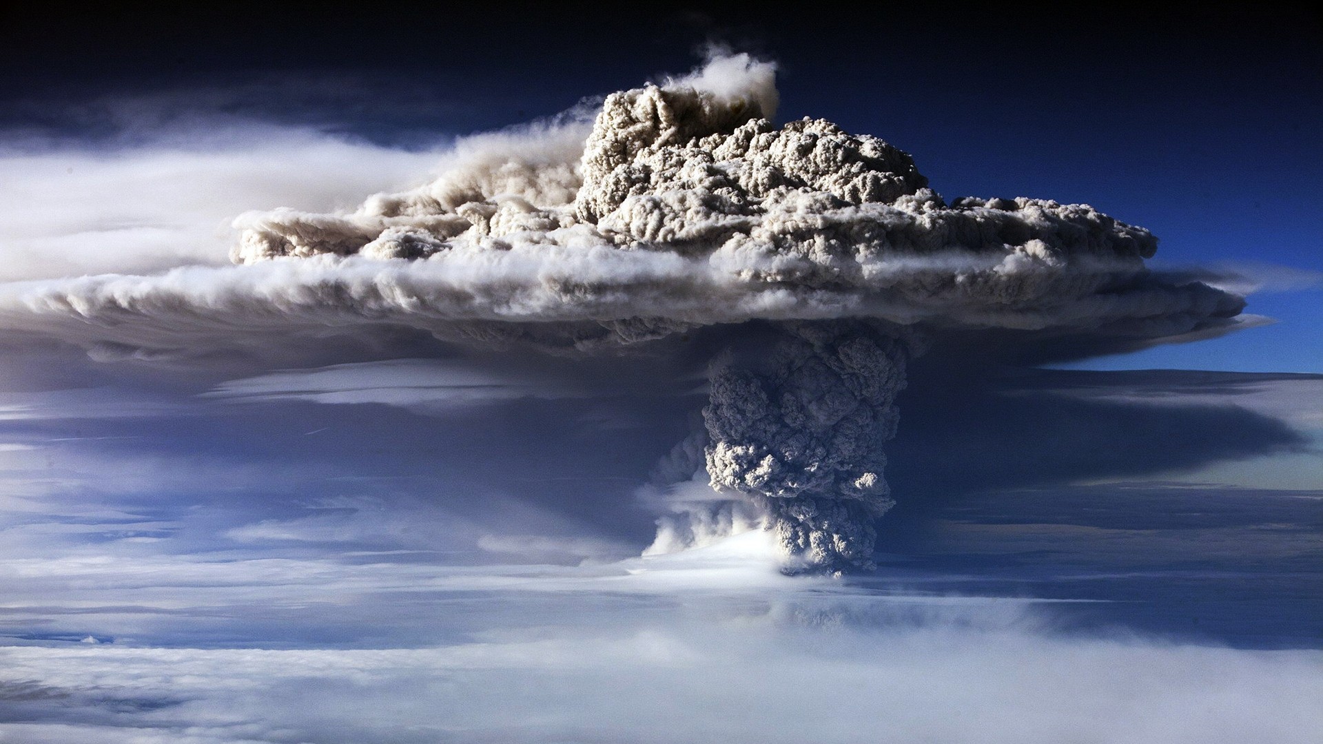 volcano, Eruption, Smoke, Clouds Wallpaper