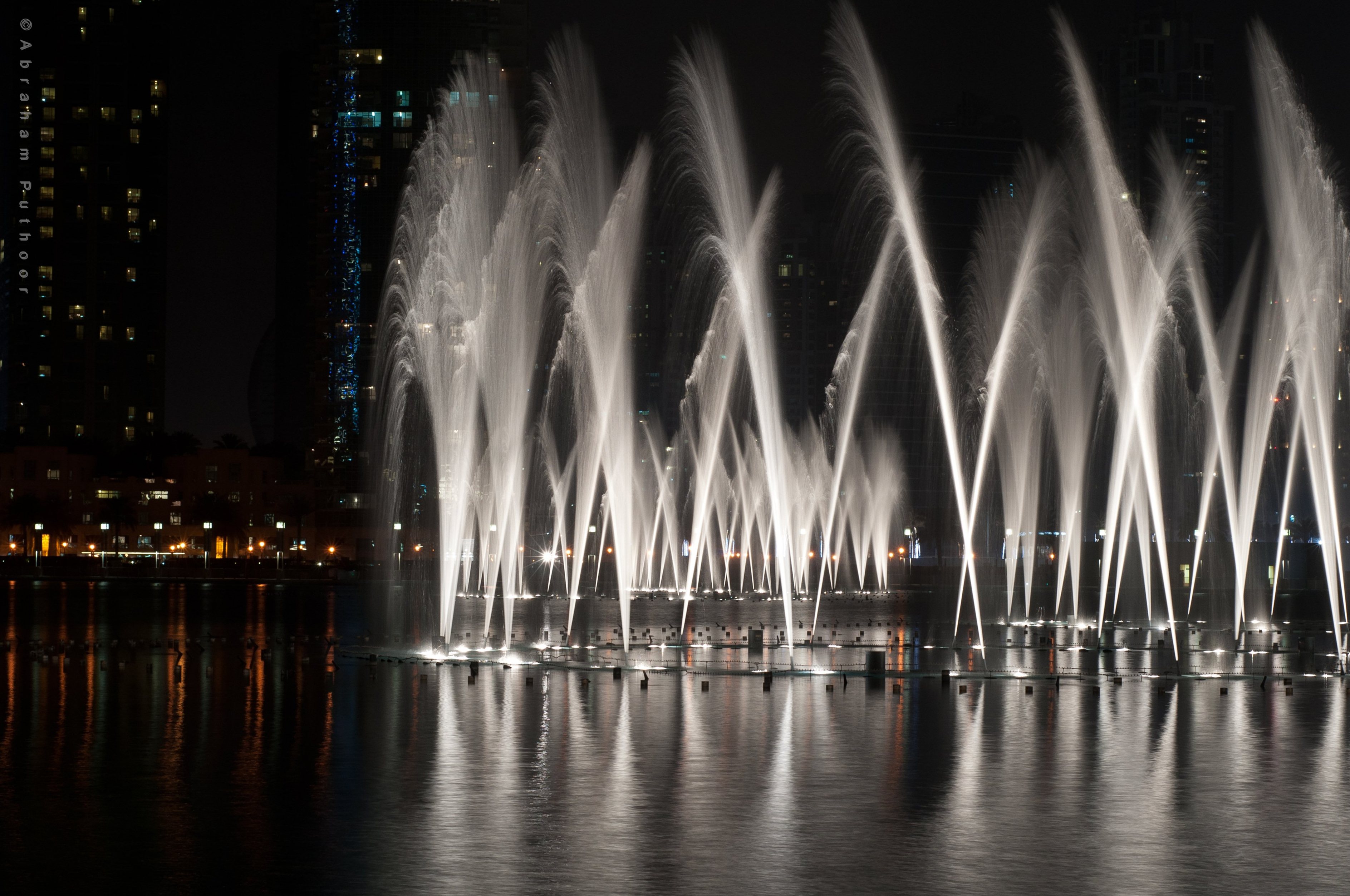 fountain, Water, Drops, Bokeh Wallpaper