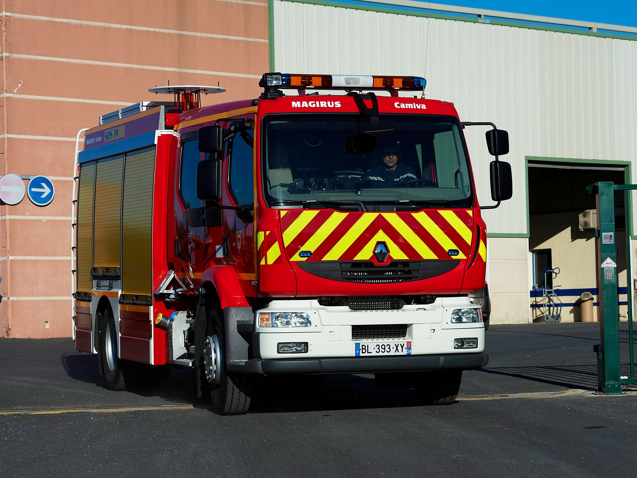 2006, Renault, Midlum, Crew, Cab, 4x2, Firetruck Wallpapers HD ...