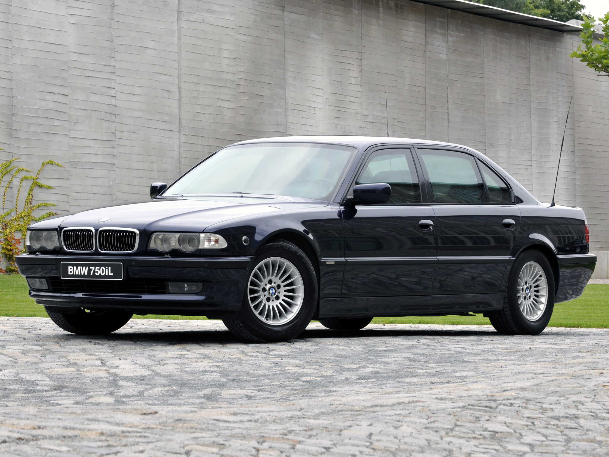 Bmw 750 li e38