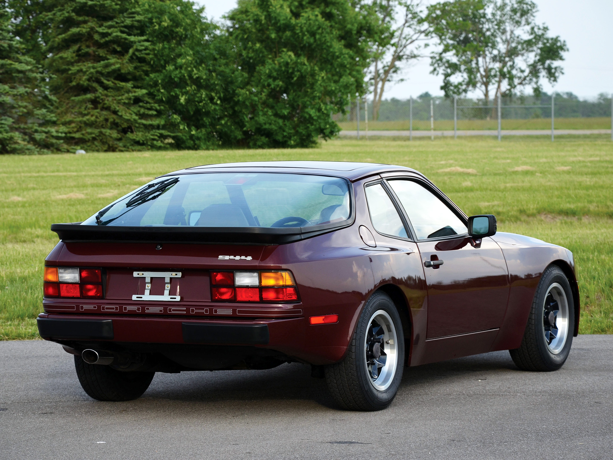 1982, Porsche, 944, Coupe, Us spec Wallpaper