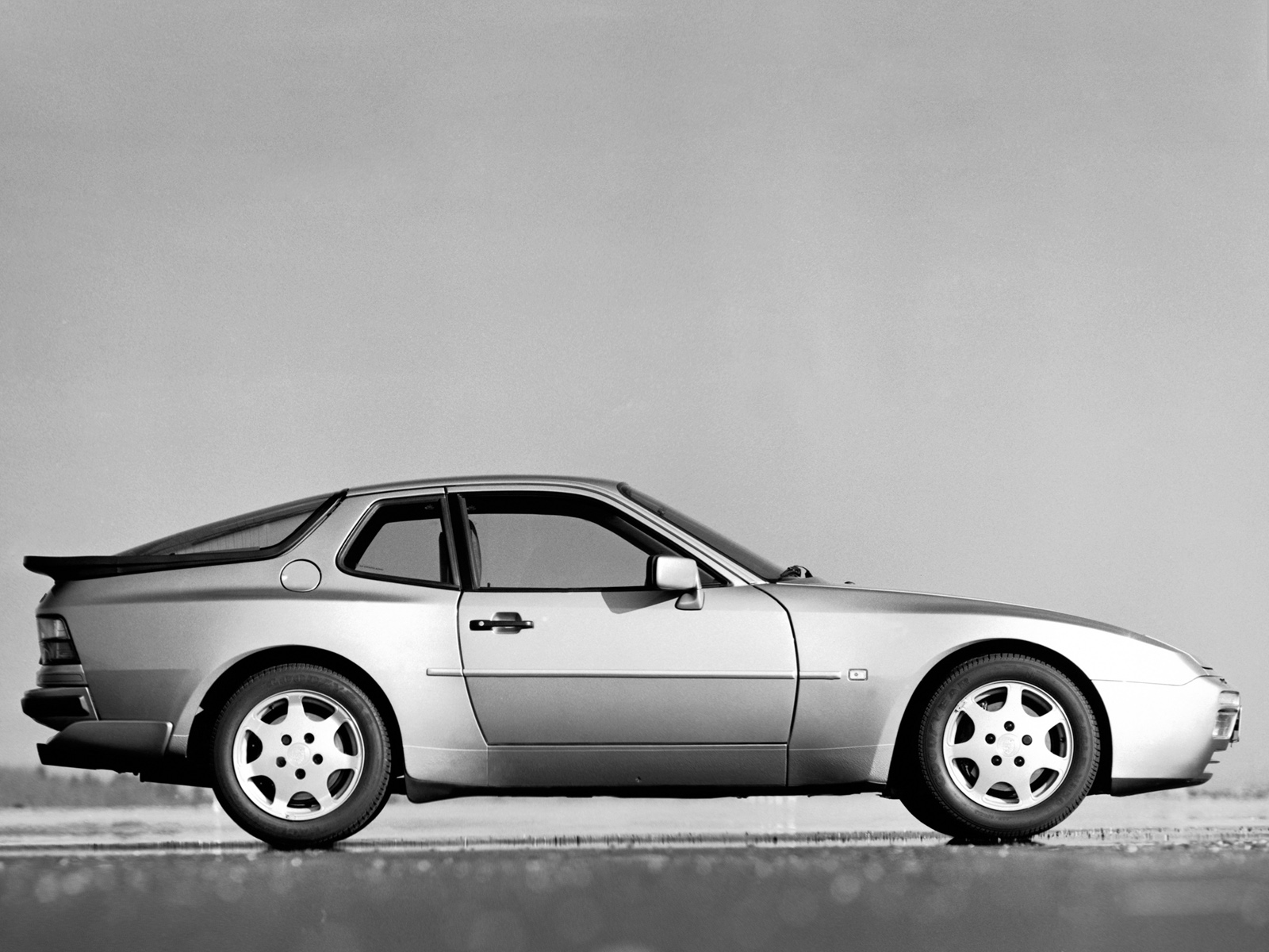 1985, Porsche, 944, Turbo, Coupe Wallpaper