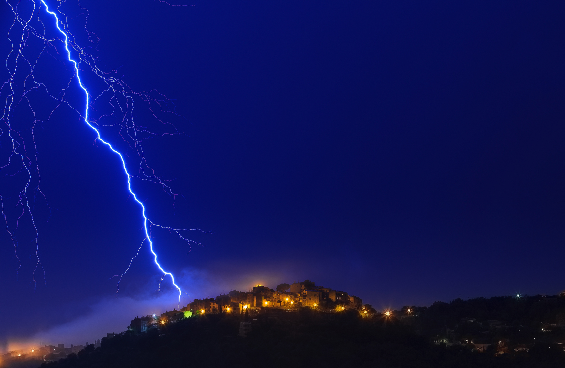 gater, Night, Sky, Lightning Wallpaper