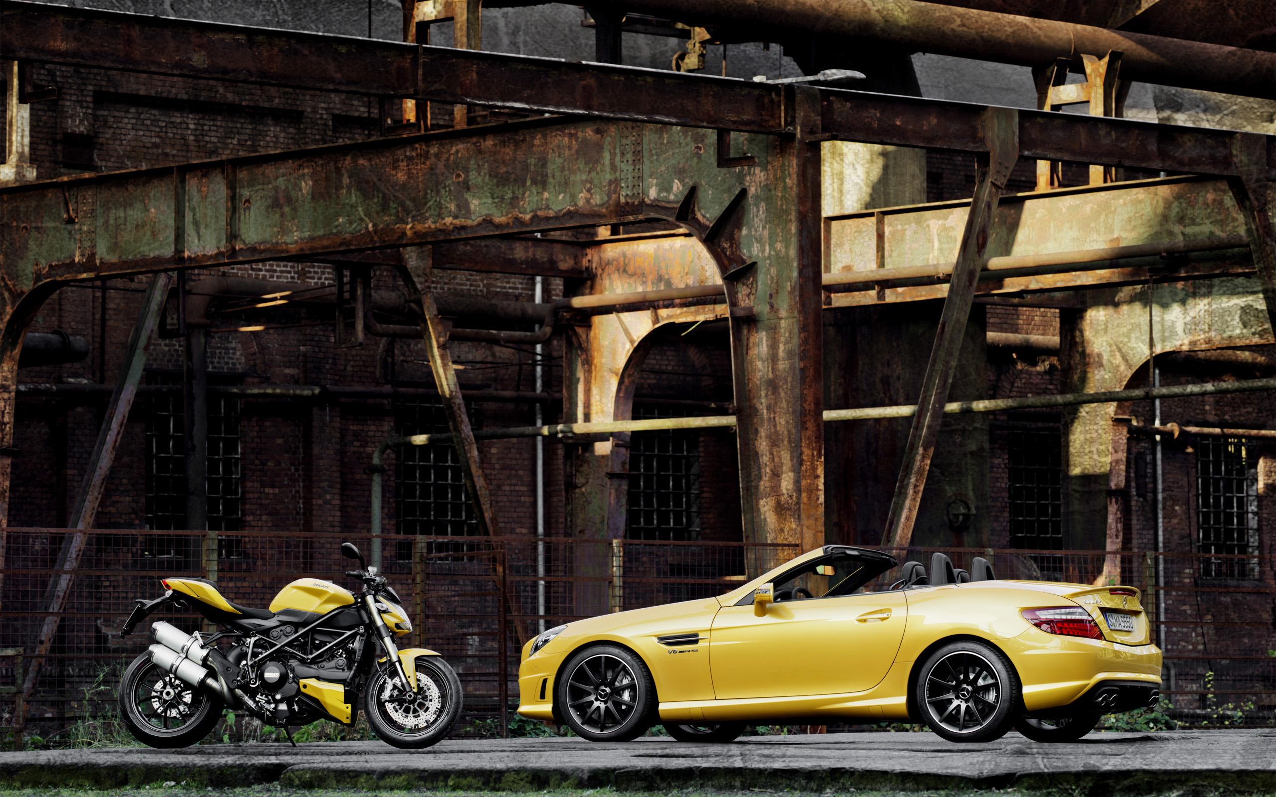 2012, Mercedes, Benz, Slk, 55, Amg, Ducati, Streetfighter, 848, Superbike, Supercar, Motorbike Wallpaper