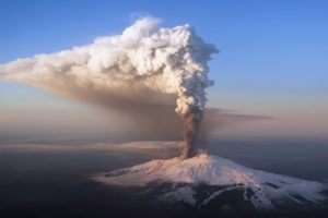 volcano, Eruption