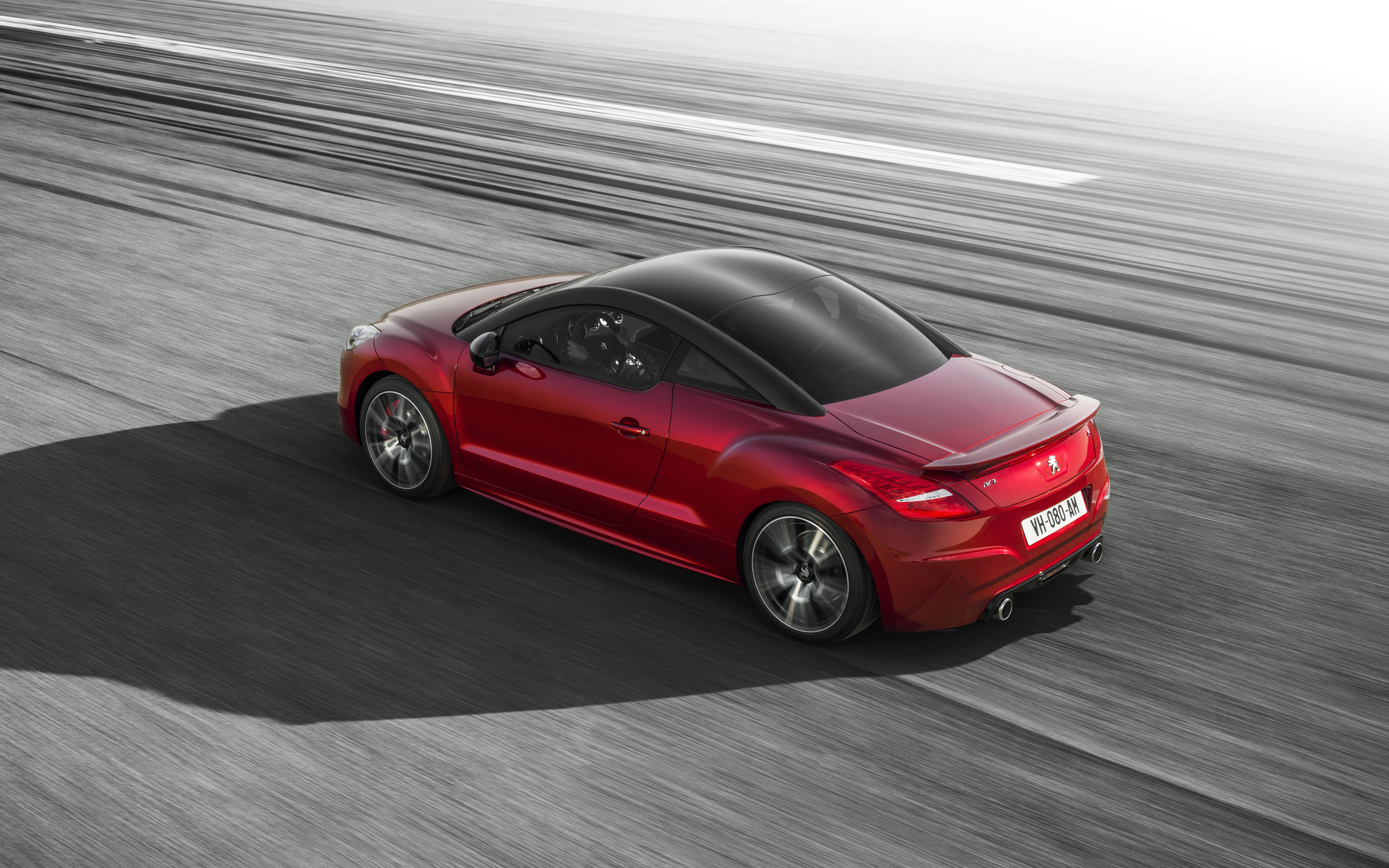 Пежо спорткар RCZ 2020