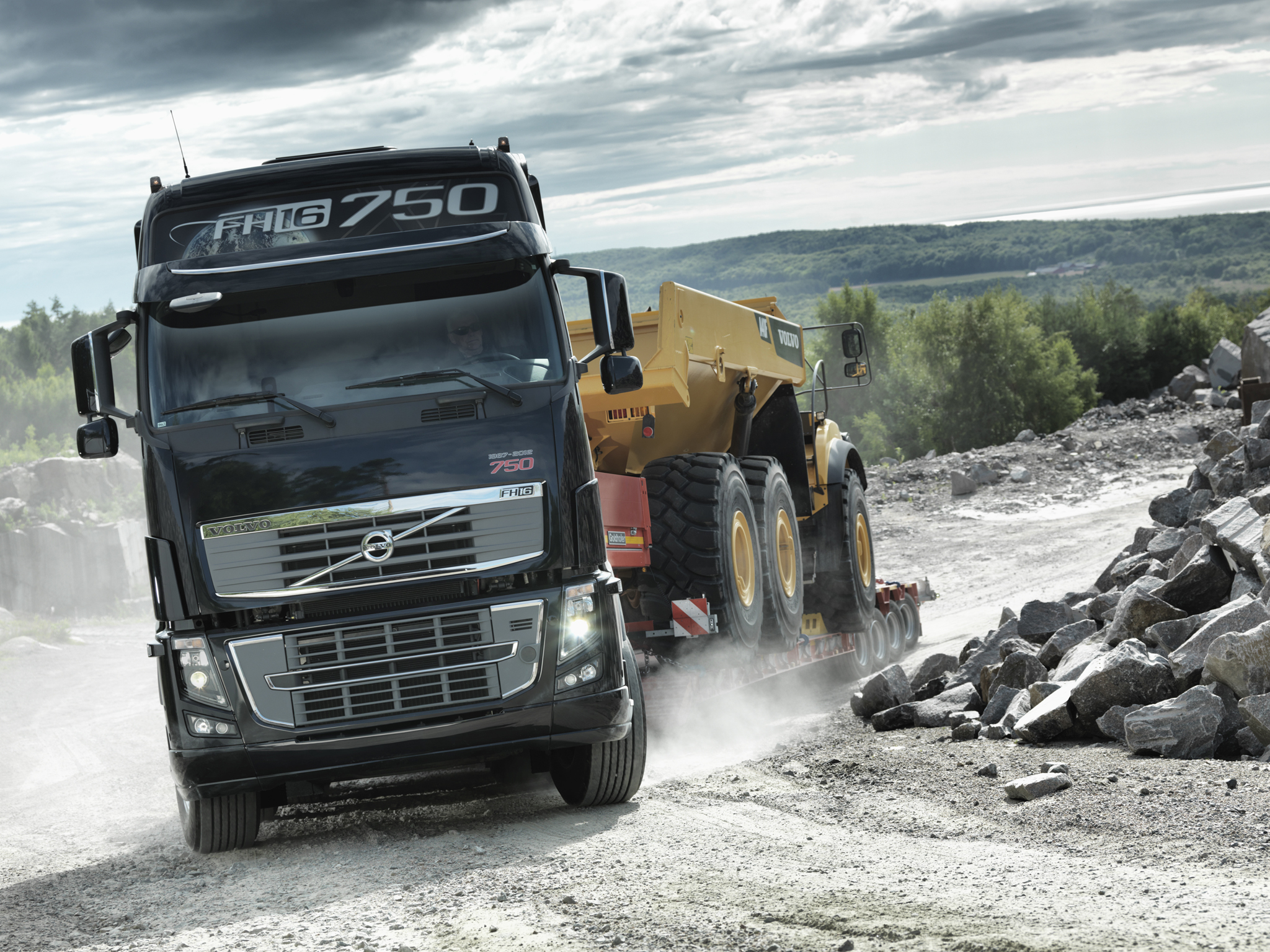 2011, Volvo, Fh16, 750, 8x4, Tractor, Semi, Rig Wallpaper