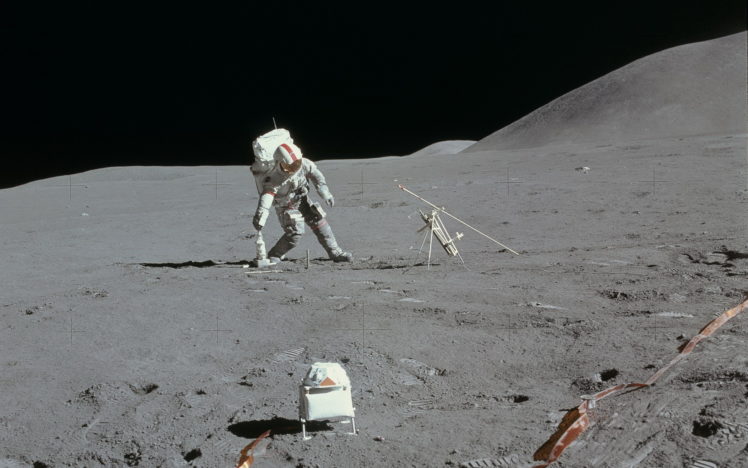 moon, Astronaut HD Wallpaper Desktop Background