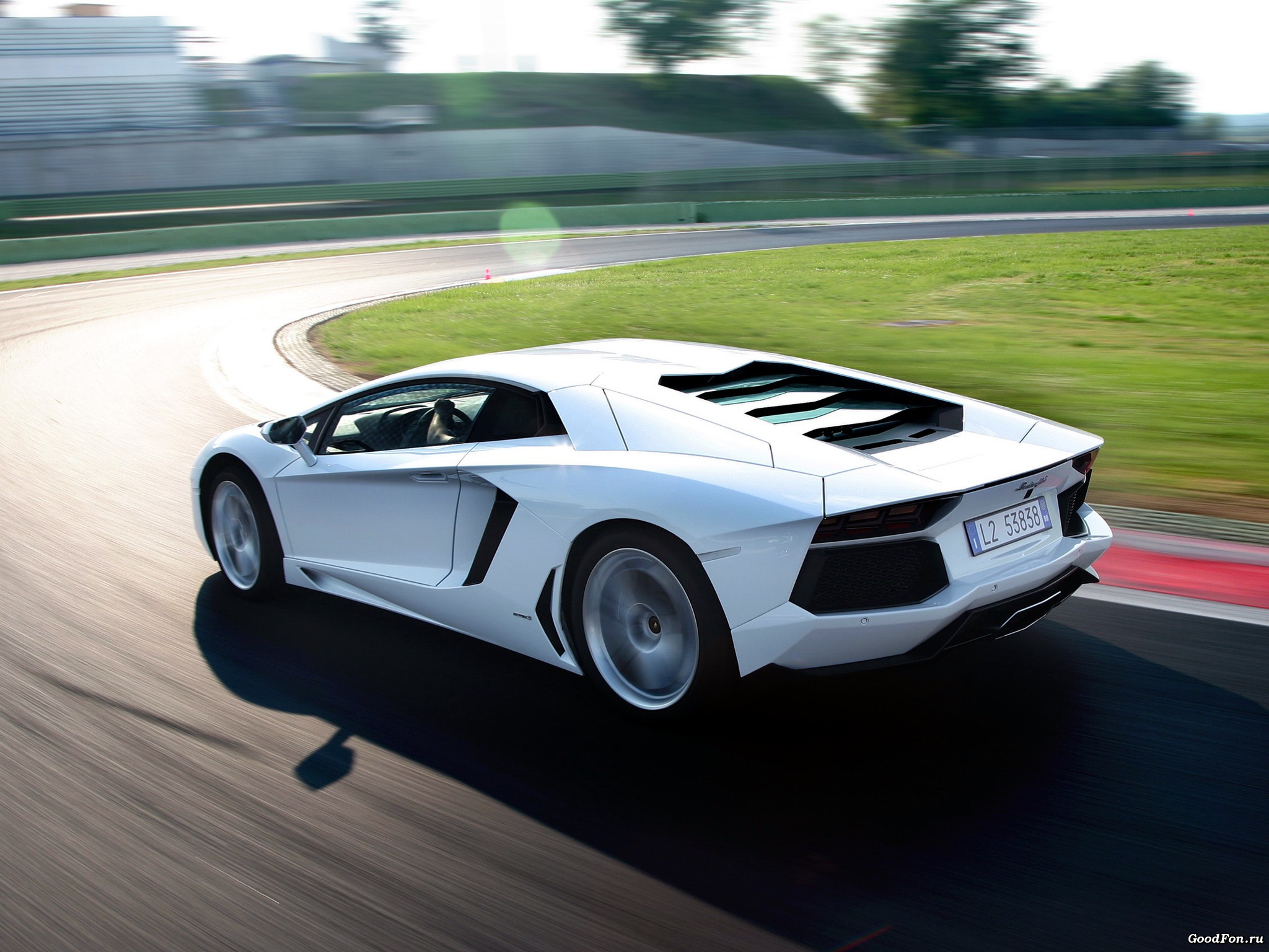 cars, Lamborghini, Italian, Supercars, Racing, Race, Tracks Wallpaper