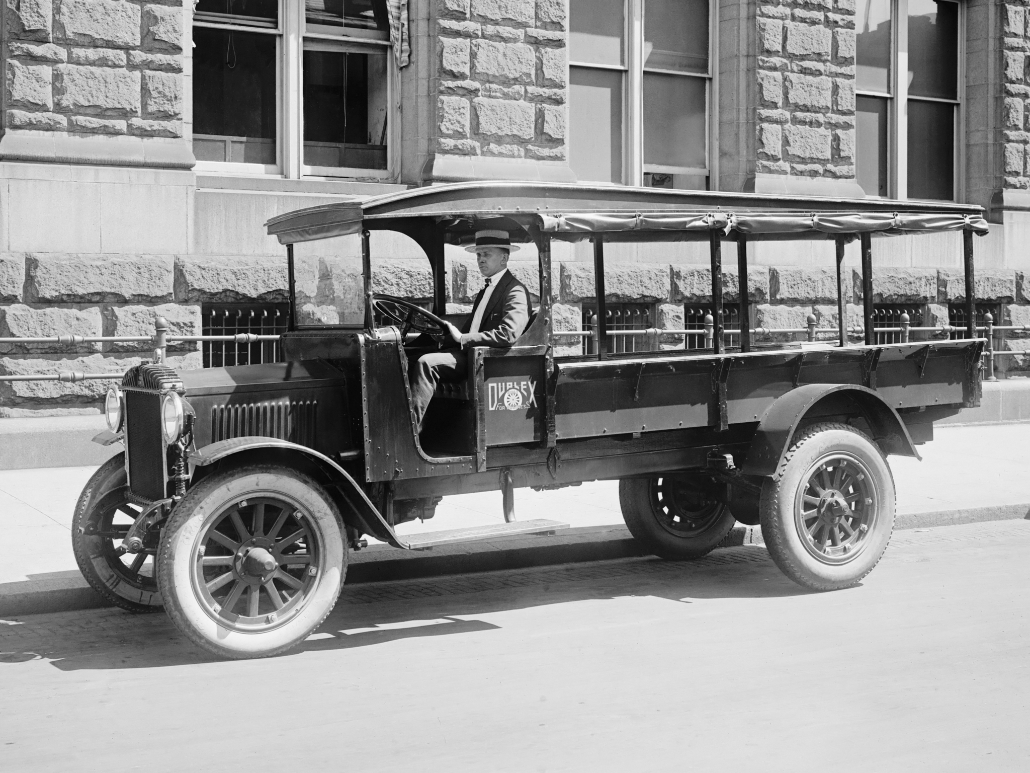 1920, Duplex, Depot, Hack, Retro Wallpaper