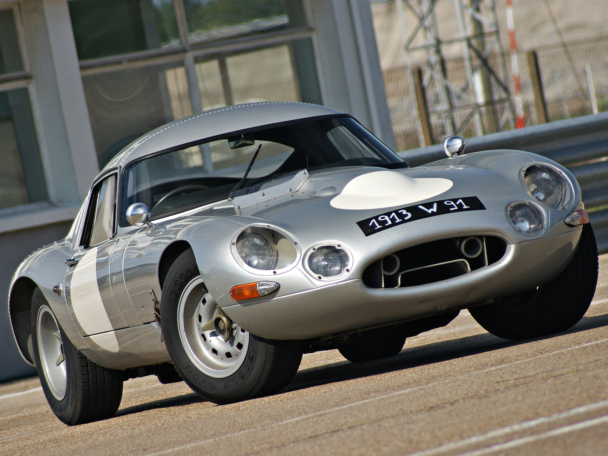 Jaguar e type lightweight