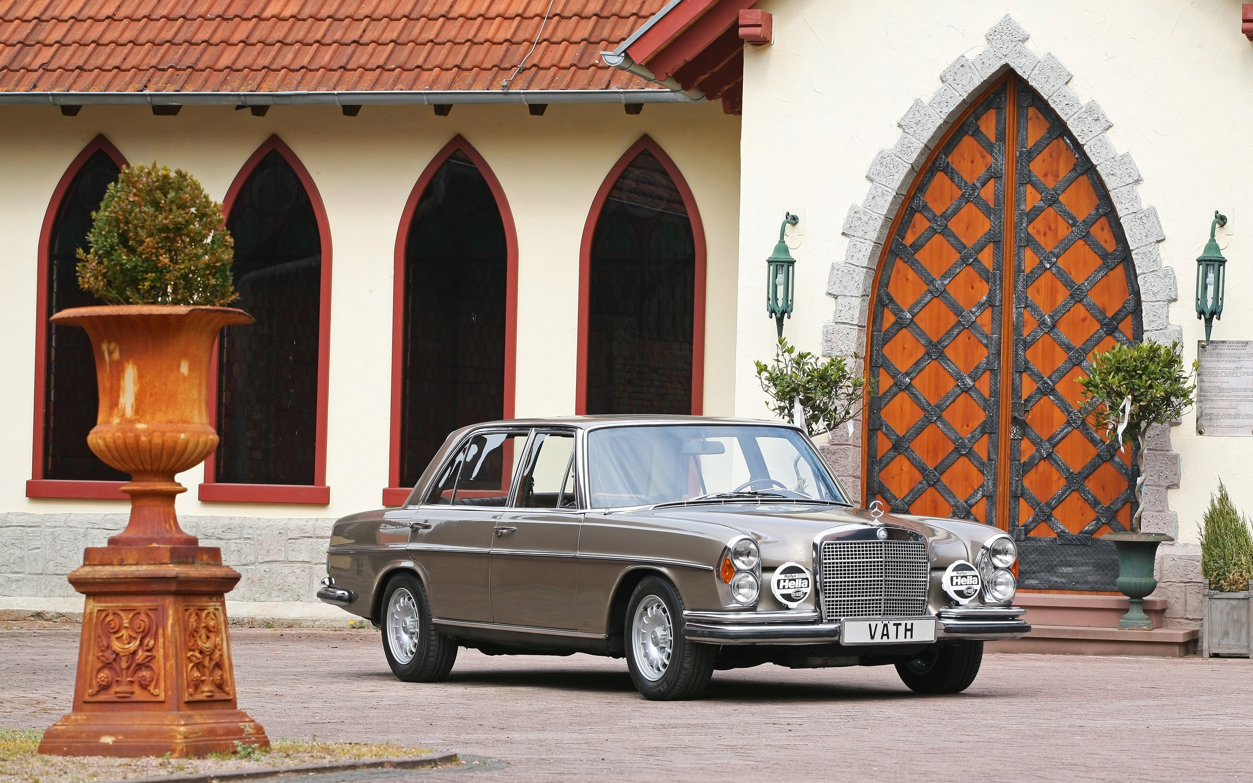 Mercedes Benz 300 sel