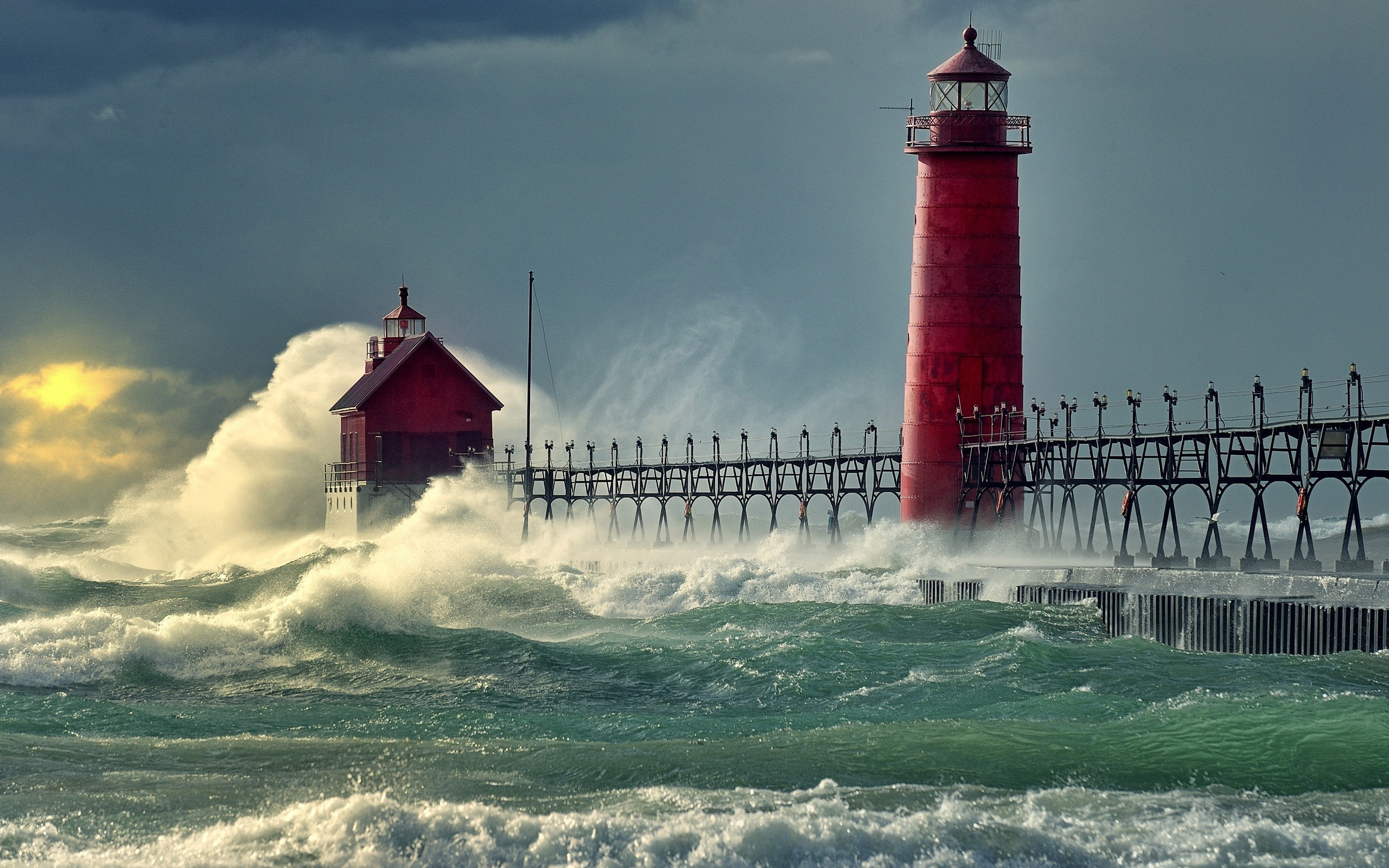 lighthouse, Stormy, Sea Wallpaper