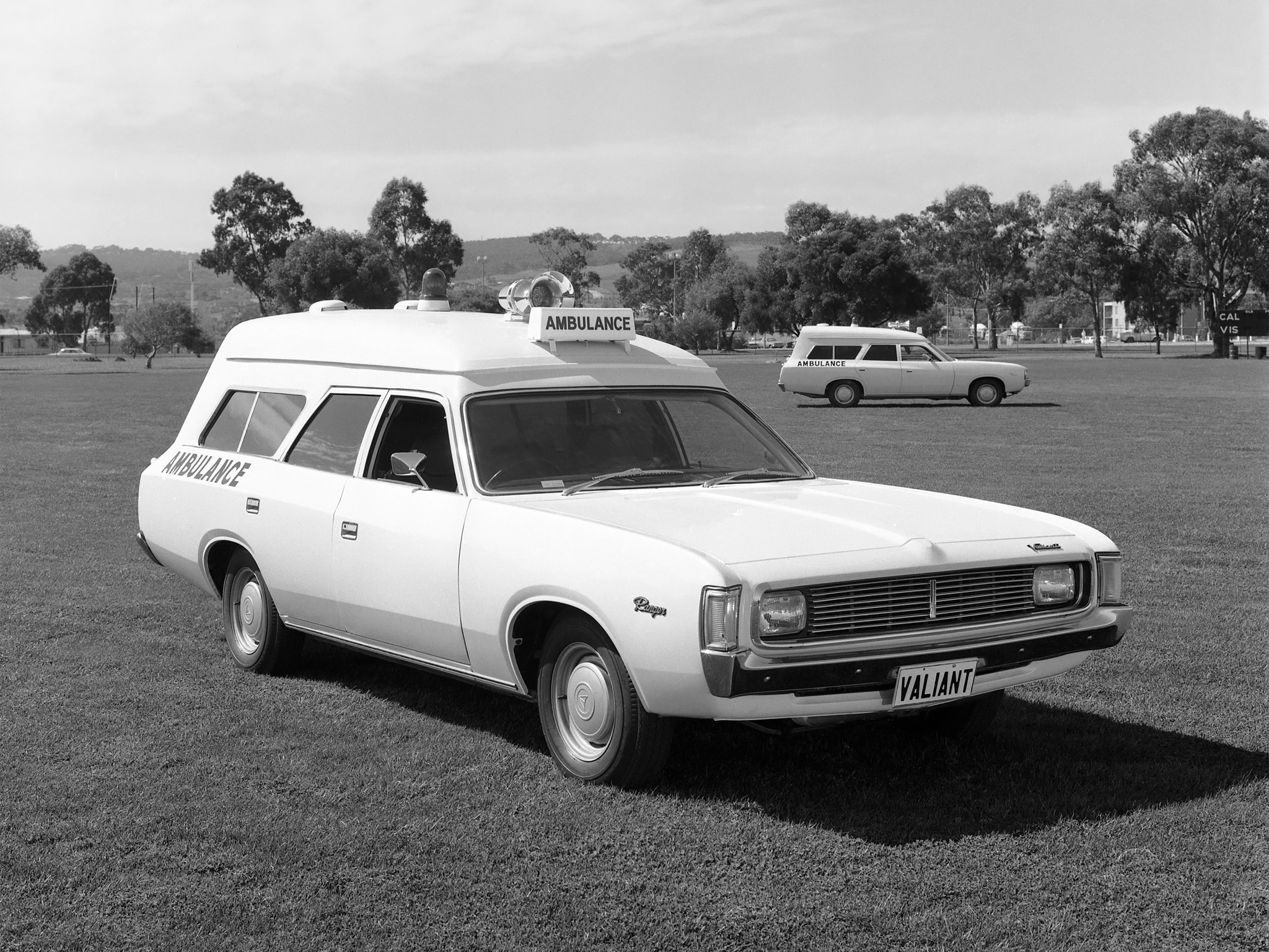 1971, Chrysler, Valiant, Ranger, Ambulance, Classic, Emergency, Stationwagon Wallpaper