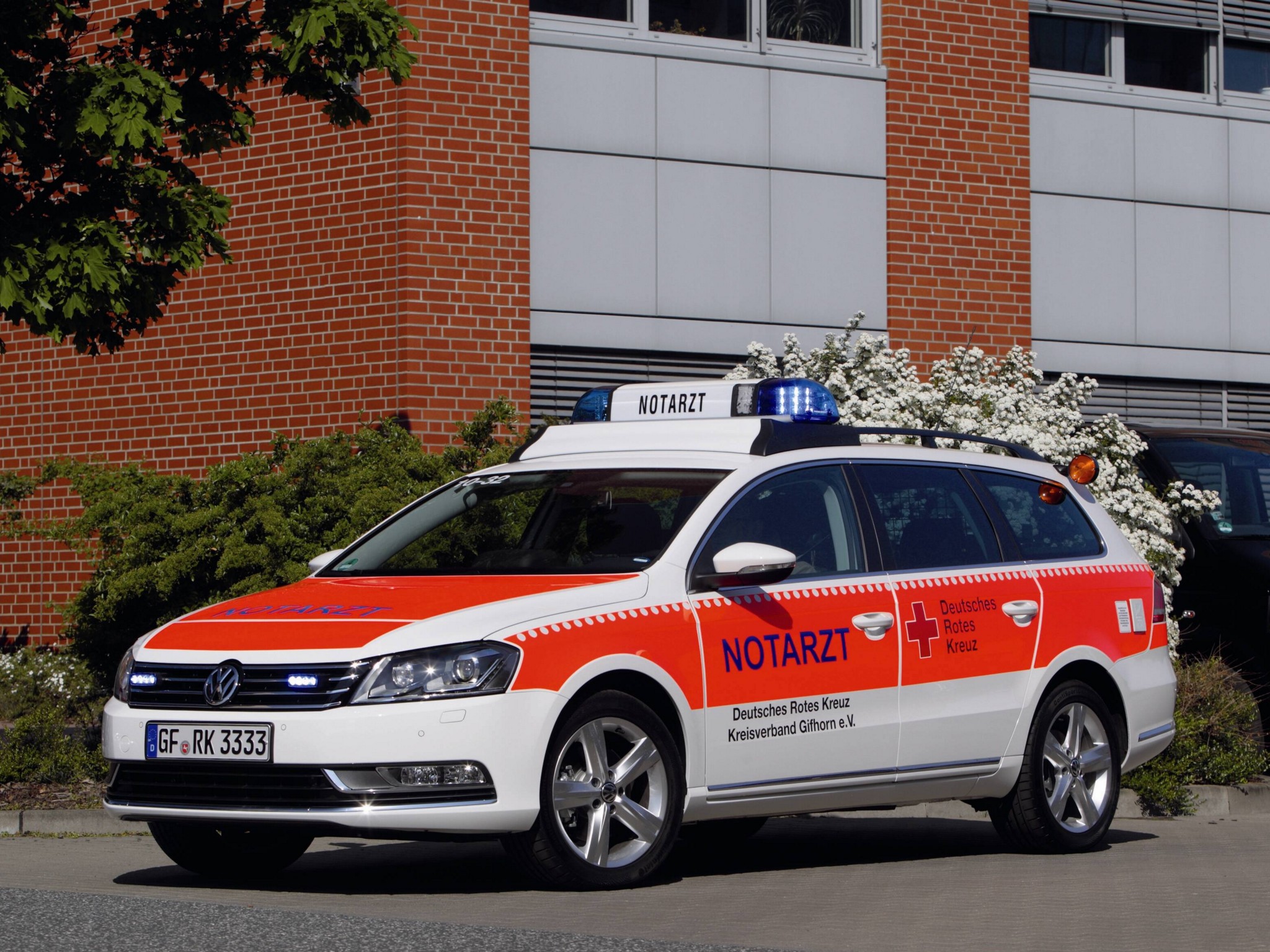 2011, Volkswagen, Passat, Variant, Notarzt, B7, Ambulance, Emergency, Stationwagon Wallpaper
