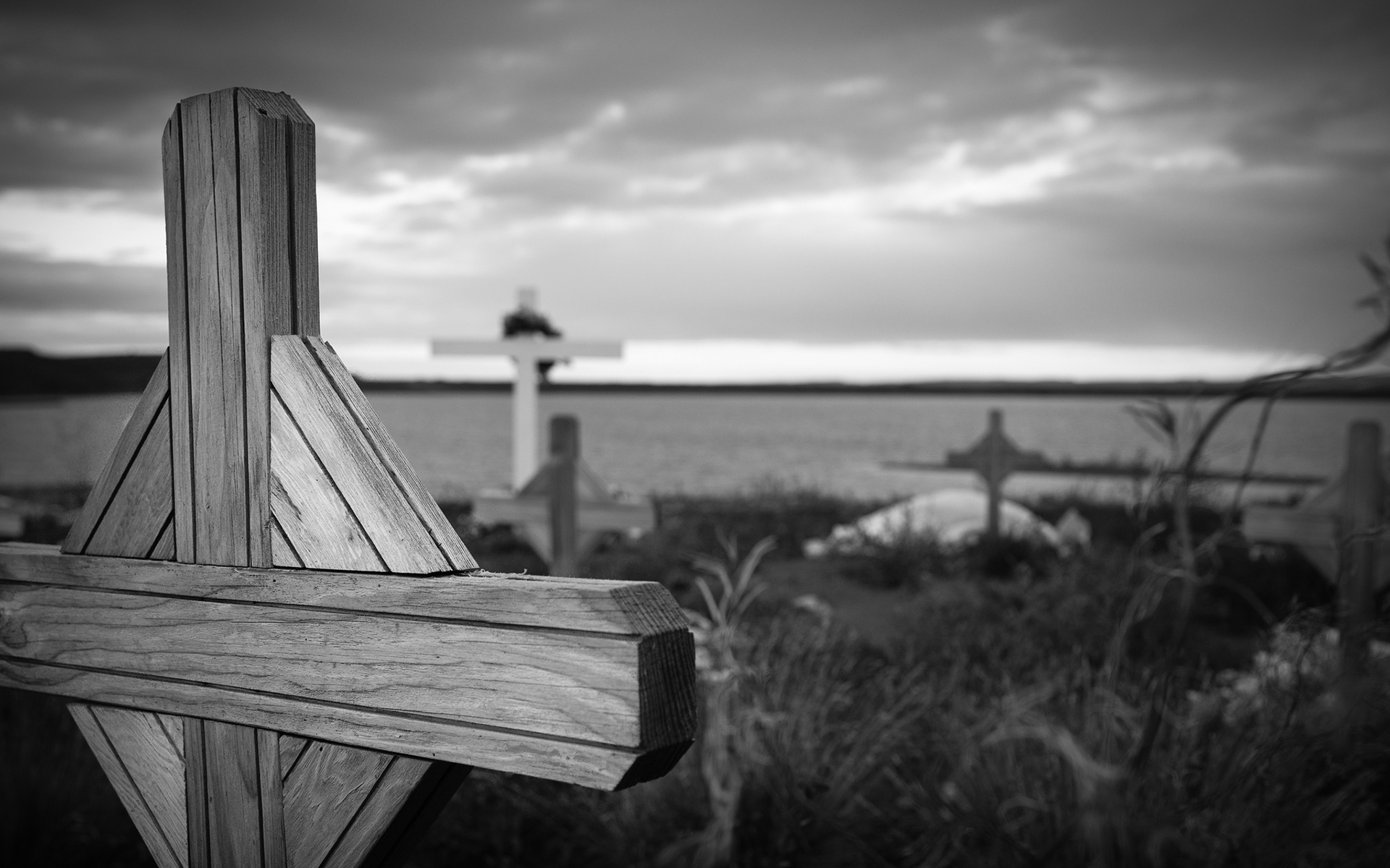 wood, Cross, Cemetery, Bw, Religion Wallpaper