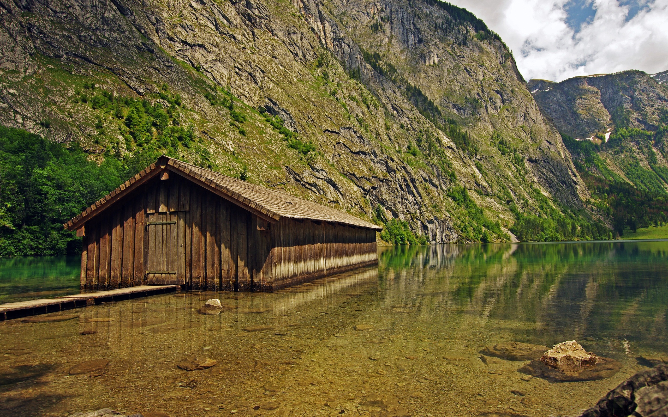 mountain, Lake, Lodge, Landscape Wallpaper