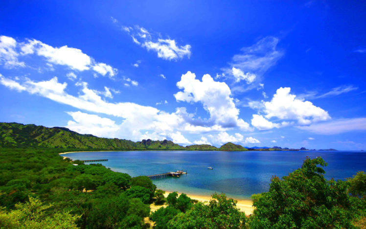 landscape, Island, Komodo, Sea, Ocean, Tropical, Sky, Clouds HD Wallpaper Desktop Background
