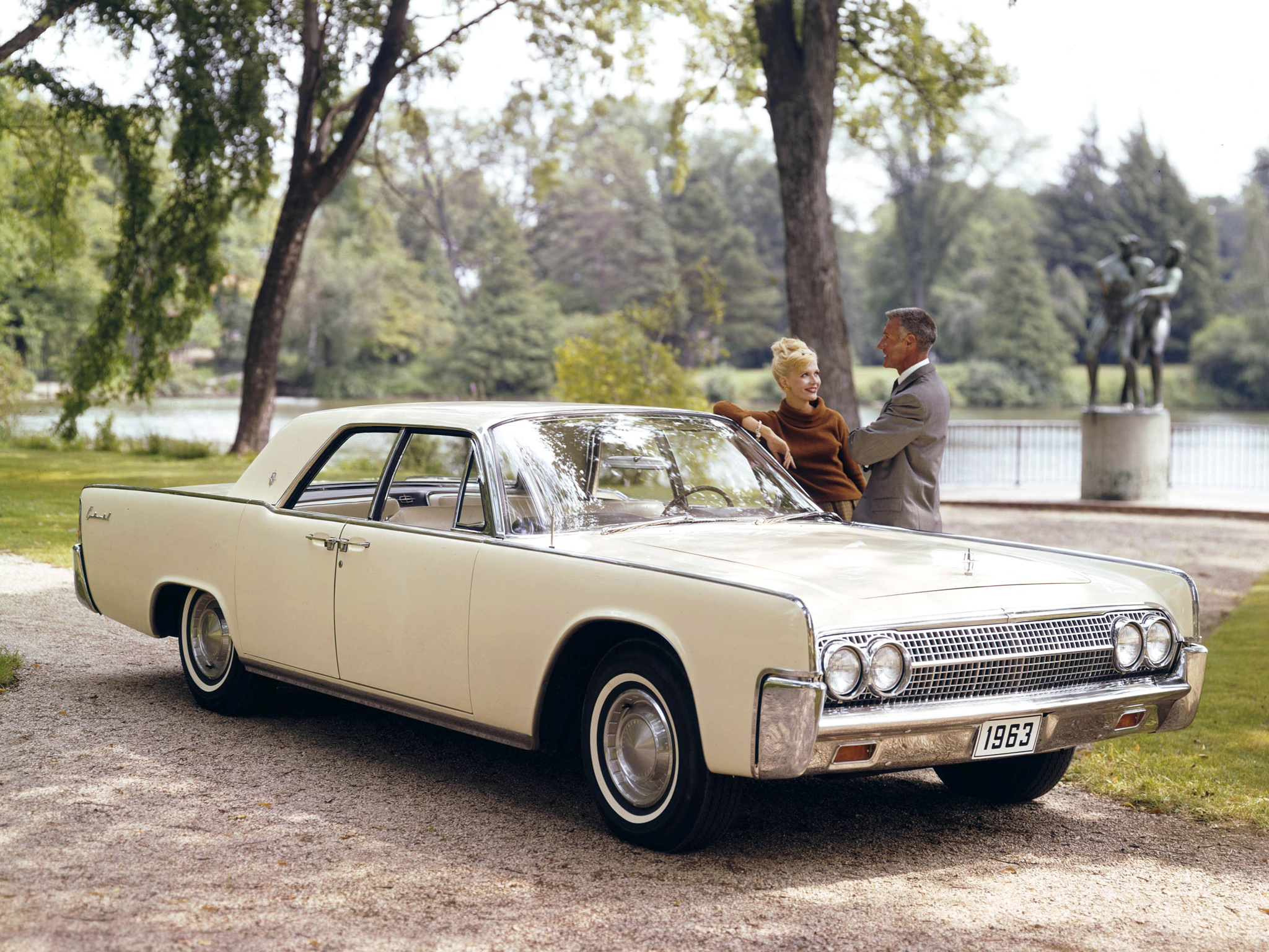 Lincoln Continental 1963 года