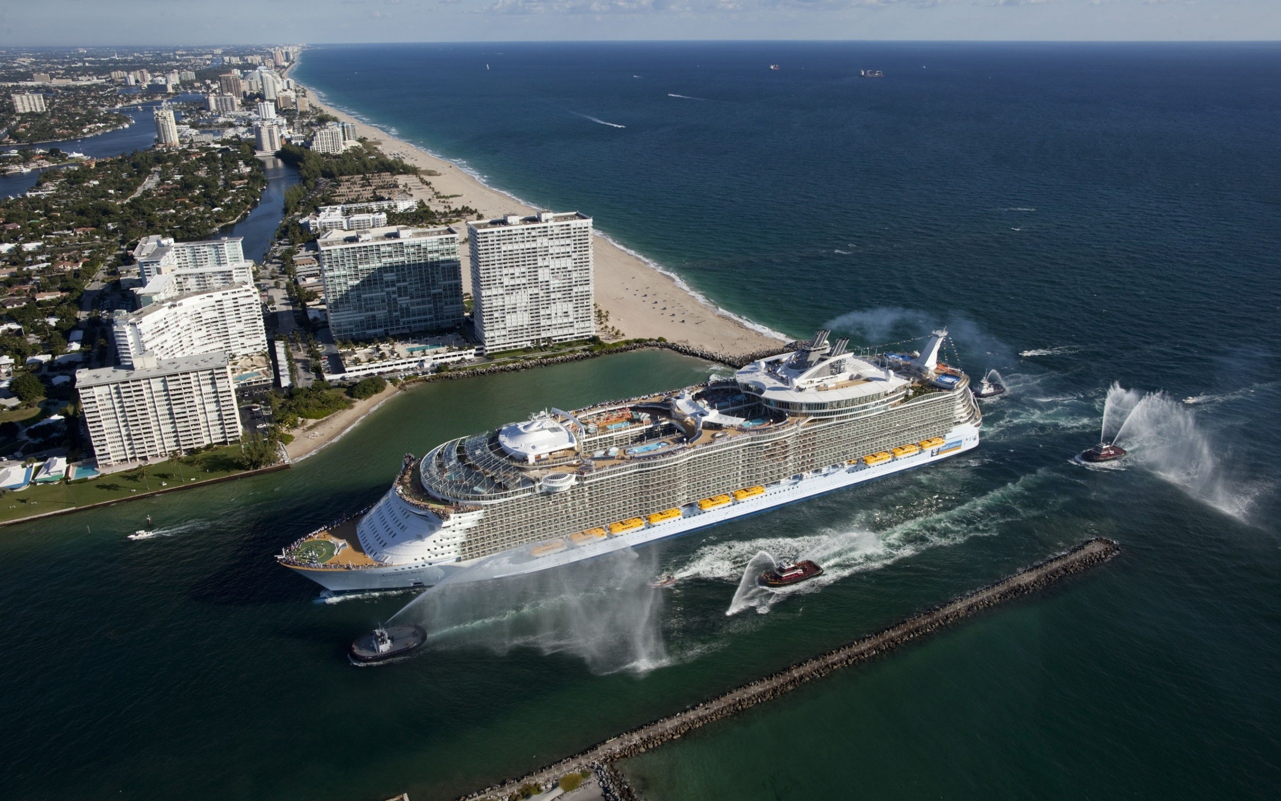 cityscapes, Seas, Ships Wallpaper