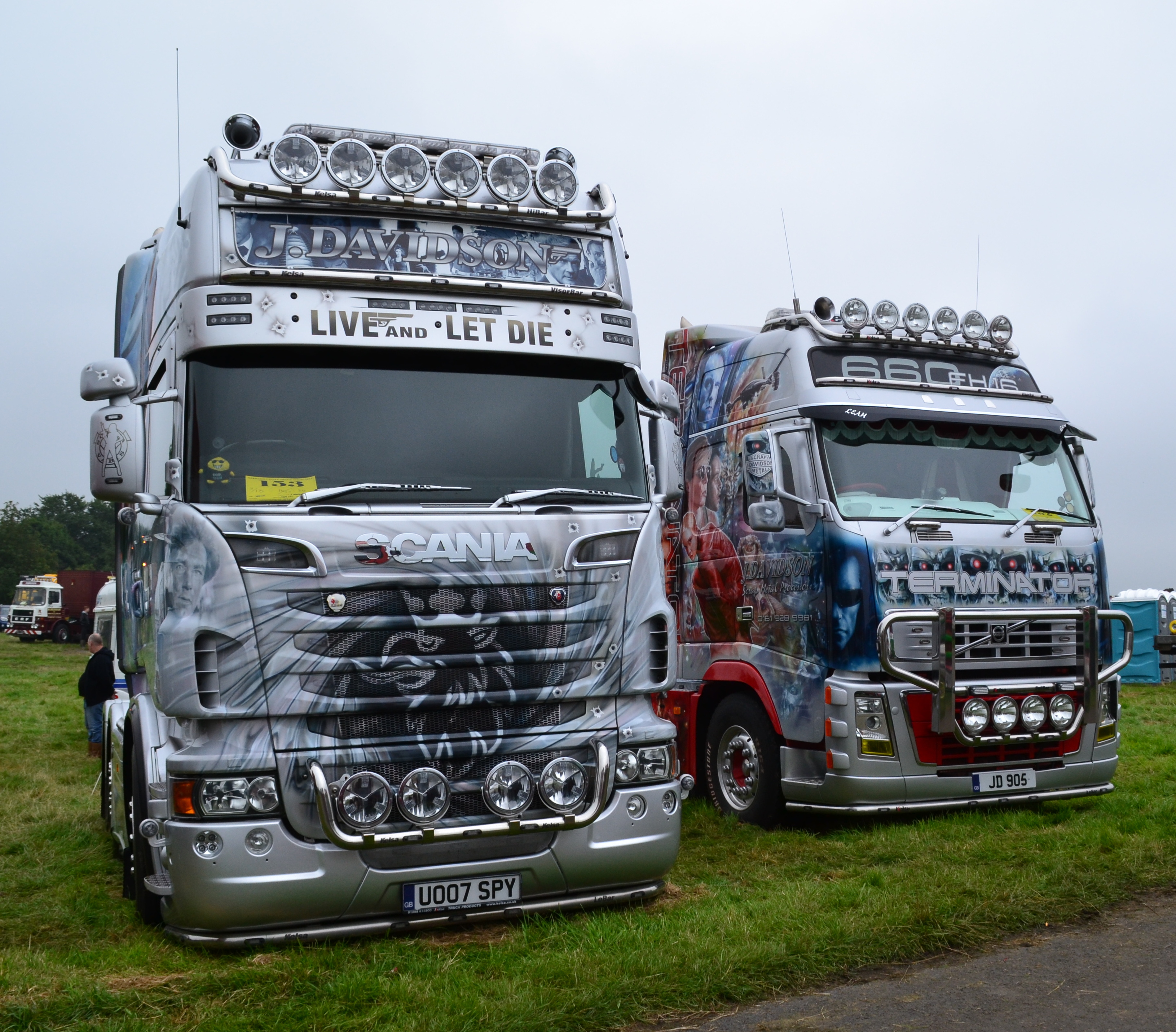 j, , Davidson,  , Scania, R730, V8, Topline, And, Volvo, Fh16, Globetrotter, Xl, 660 Wallpaper