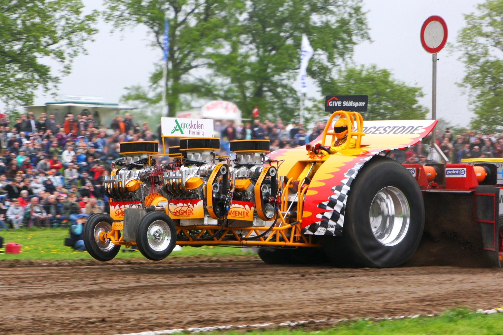 Tractor Pulling Race Racing Hot Rod Rods Tractor Engine M Wallpapers Hd Desktop