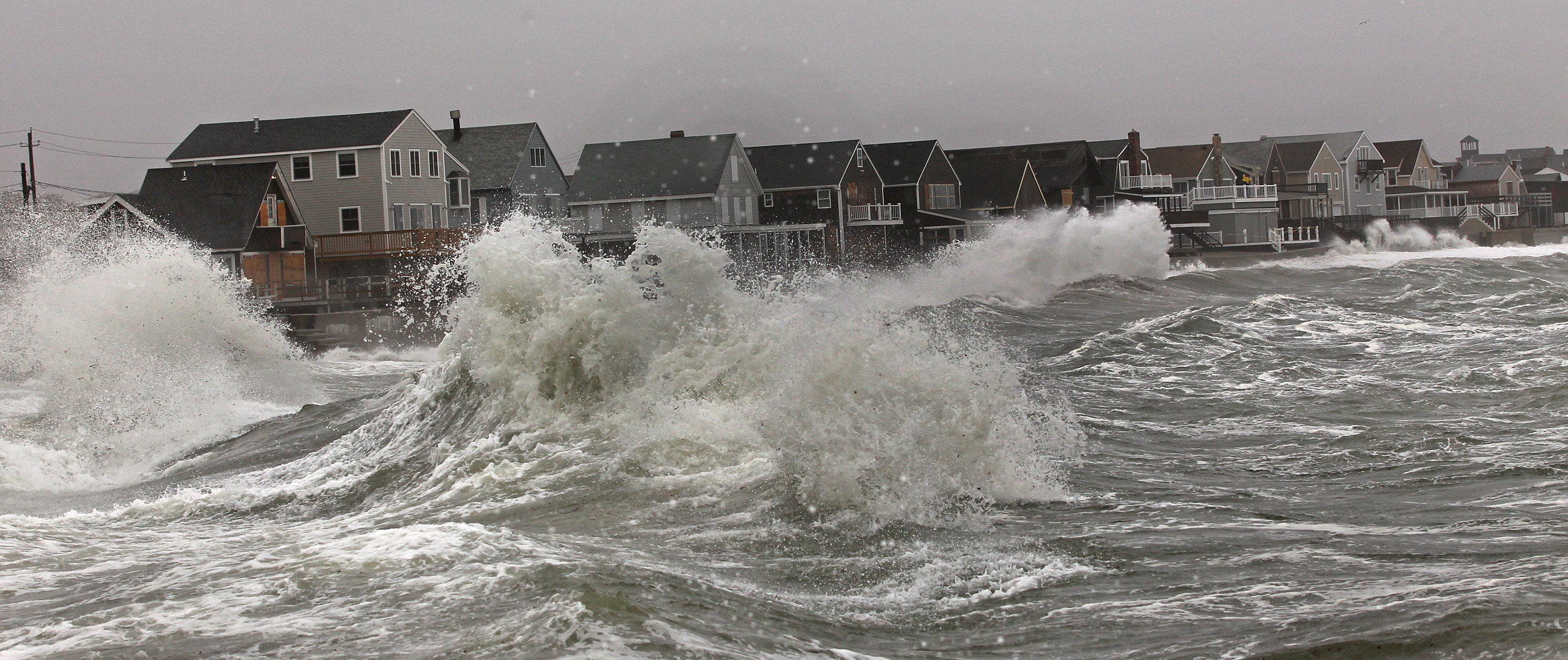 hurricane, Sandy, Storm, Disaster, Weather, Clouds, Ocean, Waves, House, Building Wallpaper