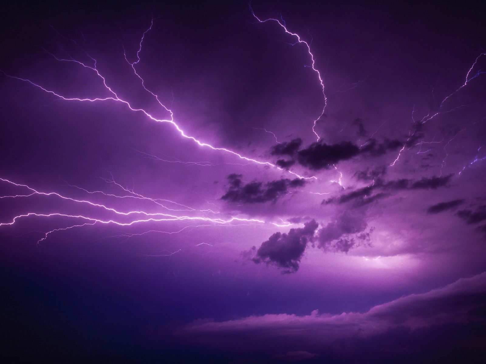 clouds, Storm, Purple, Lightning, Skyscapes Wallpaper