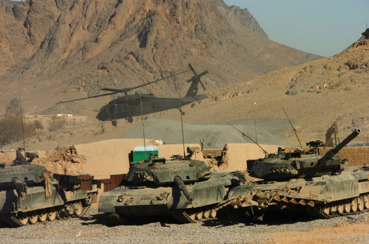leopard, 2, Tank, Weapon, Military, Tanks, Leopard 2, Helicopter HD Wallpaper Desktop Background