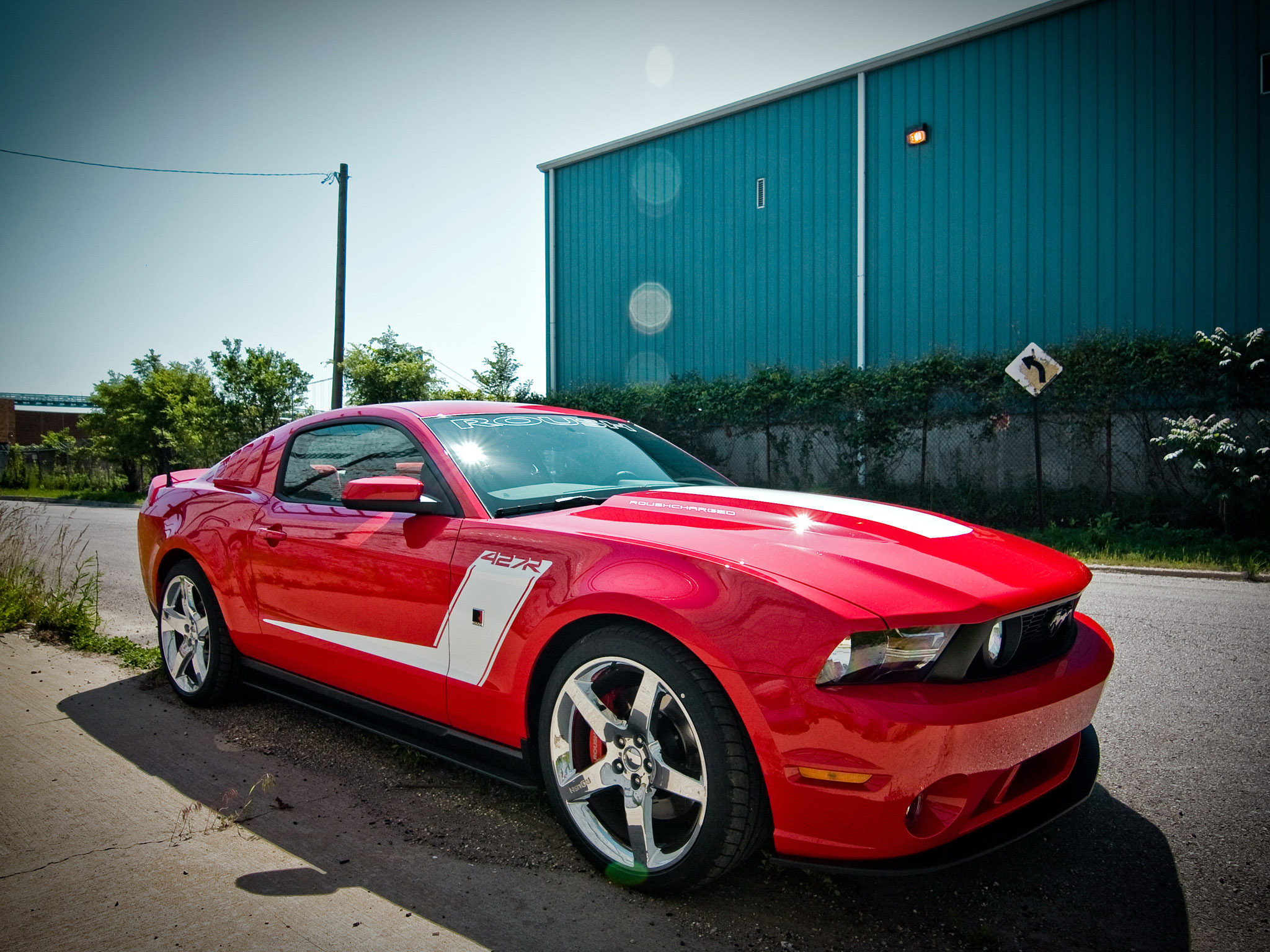 Ford Mustang 2010 красный